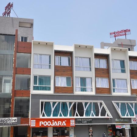 Hotel Sapphire Inn Godhra Exterior foto